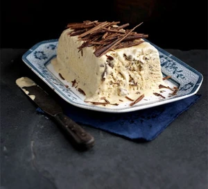 Semi-freddo au café
